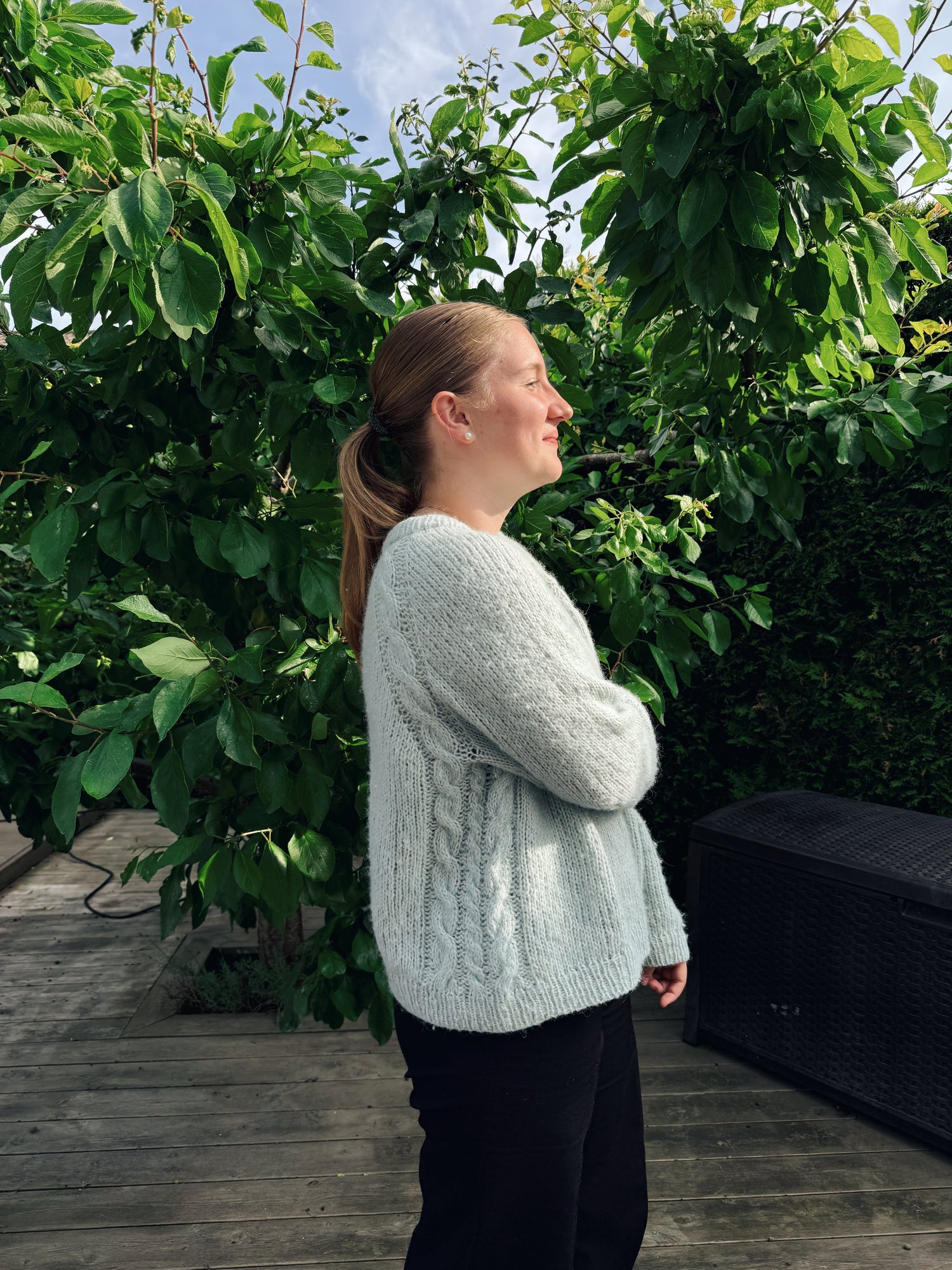 Amélie genser strikkeoppskrift. Strikkes i f.eks Soft fra Isager Garn