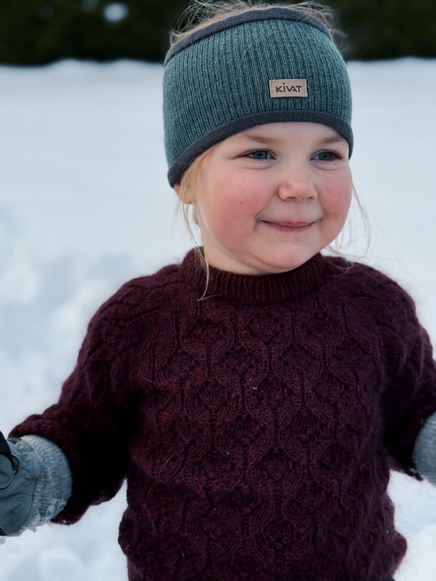 Oppskrift strikkegenser for barn struktur strikket i Tweed Supreme og Pearl Mohair fra Majo Garn