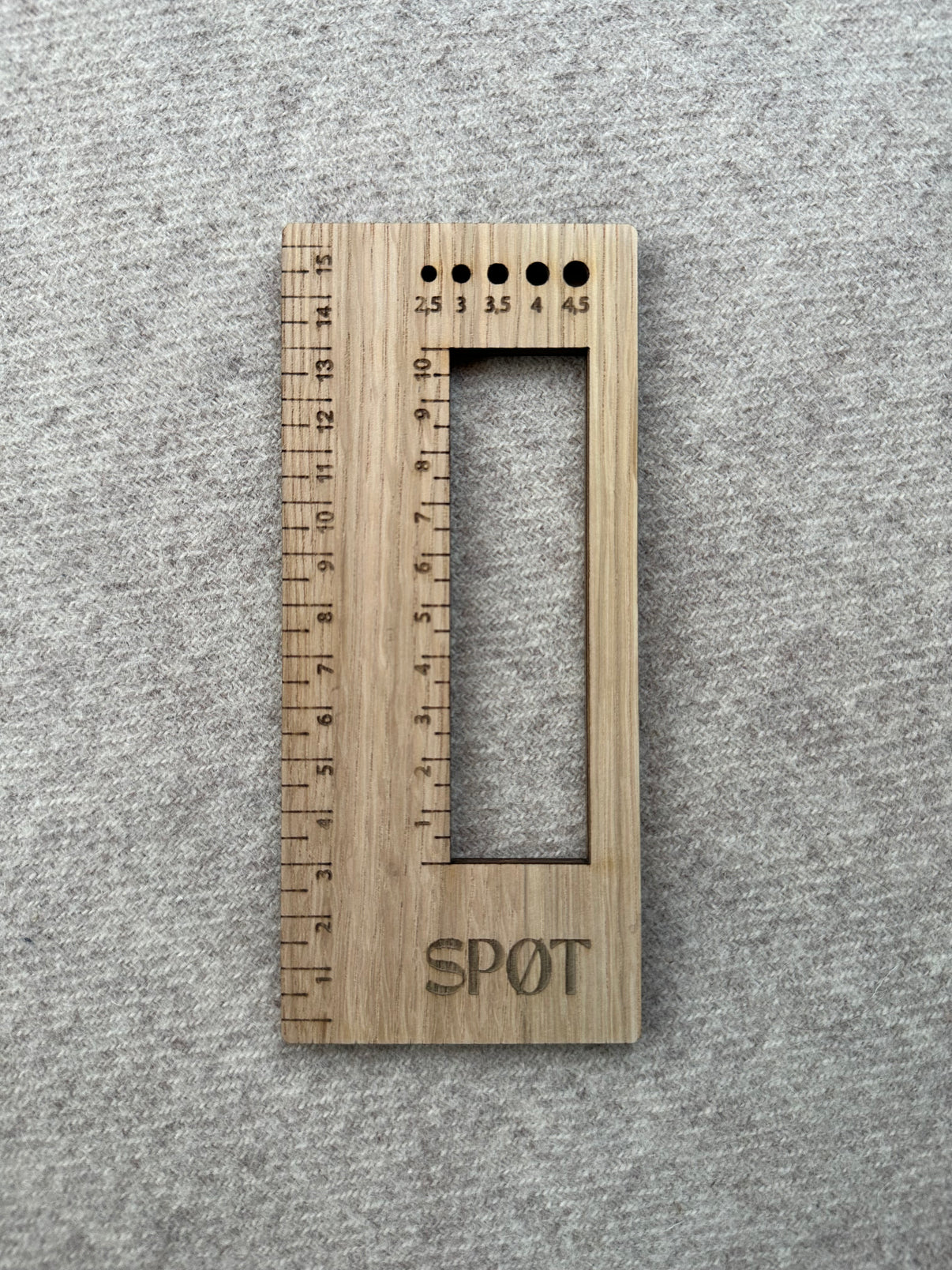 KNITTING GAUGE RULER SPØT