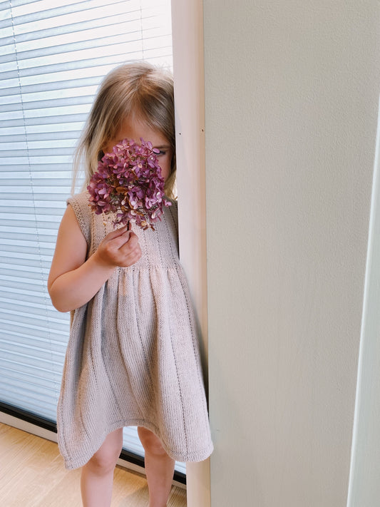 ENGELINA KJOLE (PINNE 3)